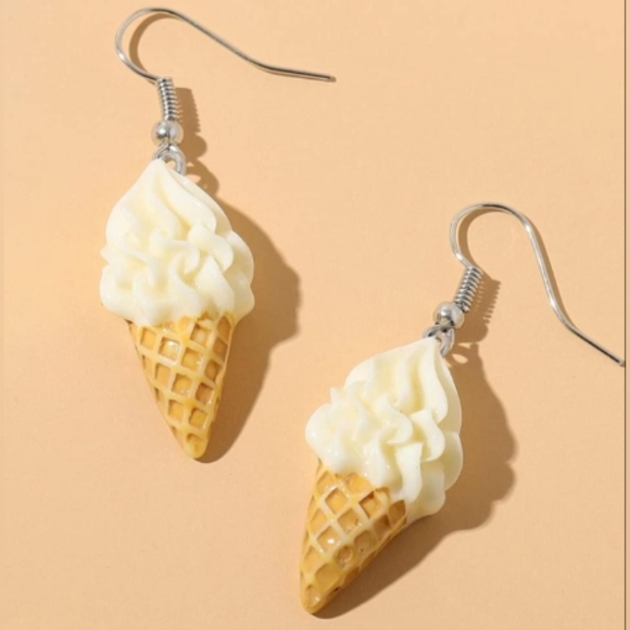 Women's/Girl's Fun Resin Ice Cream Cone Charm 3D Hook Dangle Earrings - Picture 2 of 4